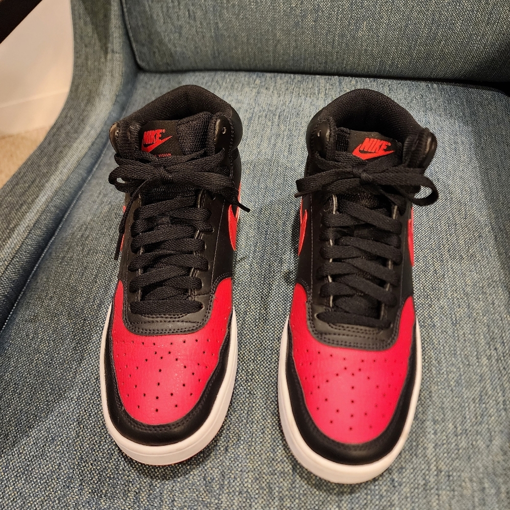High top Nike